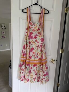 Francesca's Collections Floral Midi Dress in White and Pink